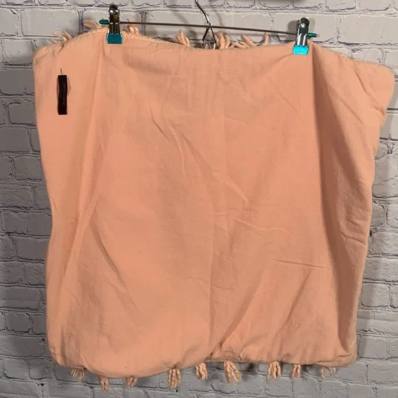 Magaschoni Set of 2 Pillow Covers Pink Tasseled - Picture 14 of 14